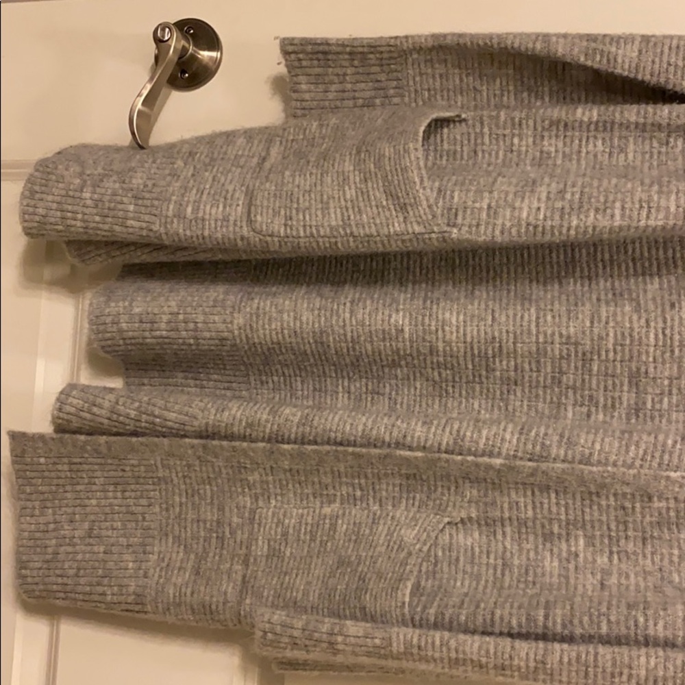 Cardigan - Picture 4 of 5